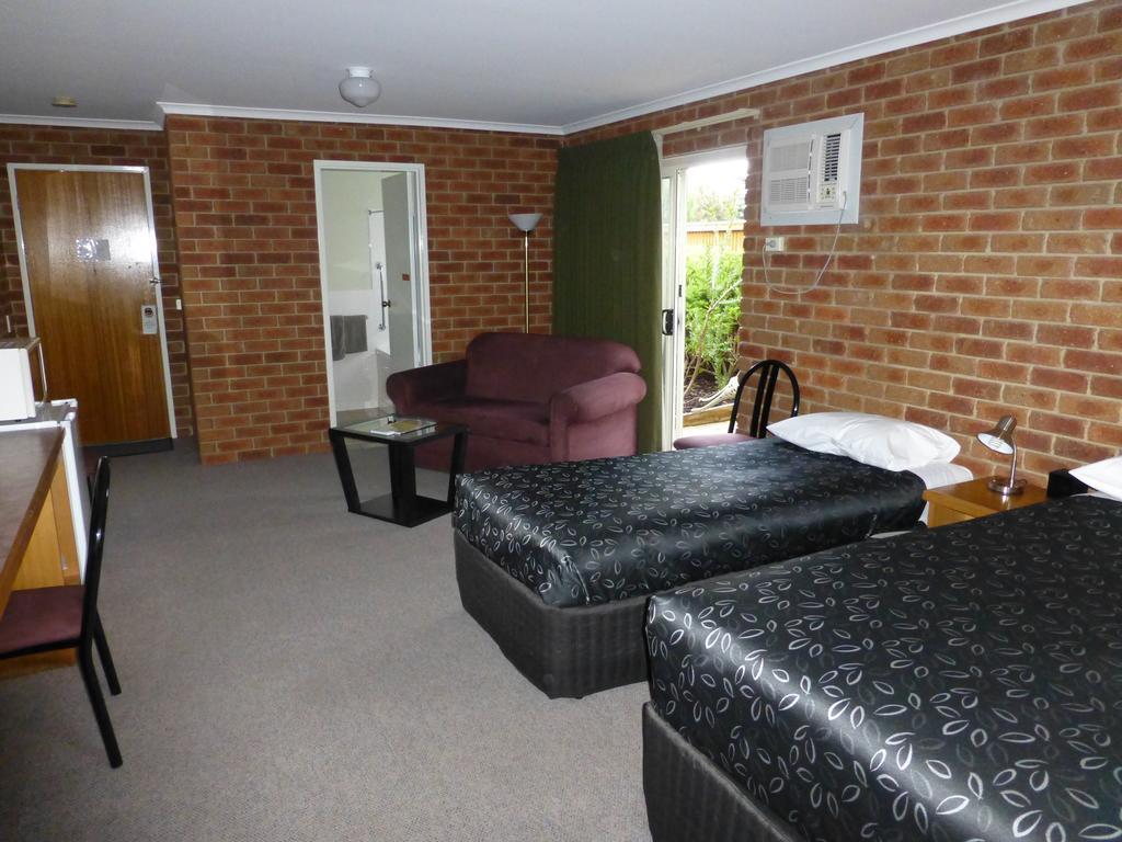 Inverloch Central Motor Inn ภายนอก รูปภาพ