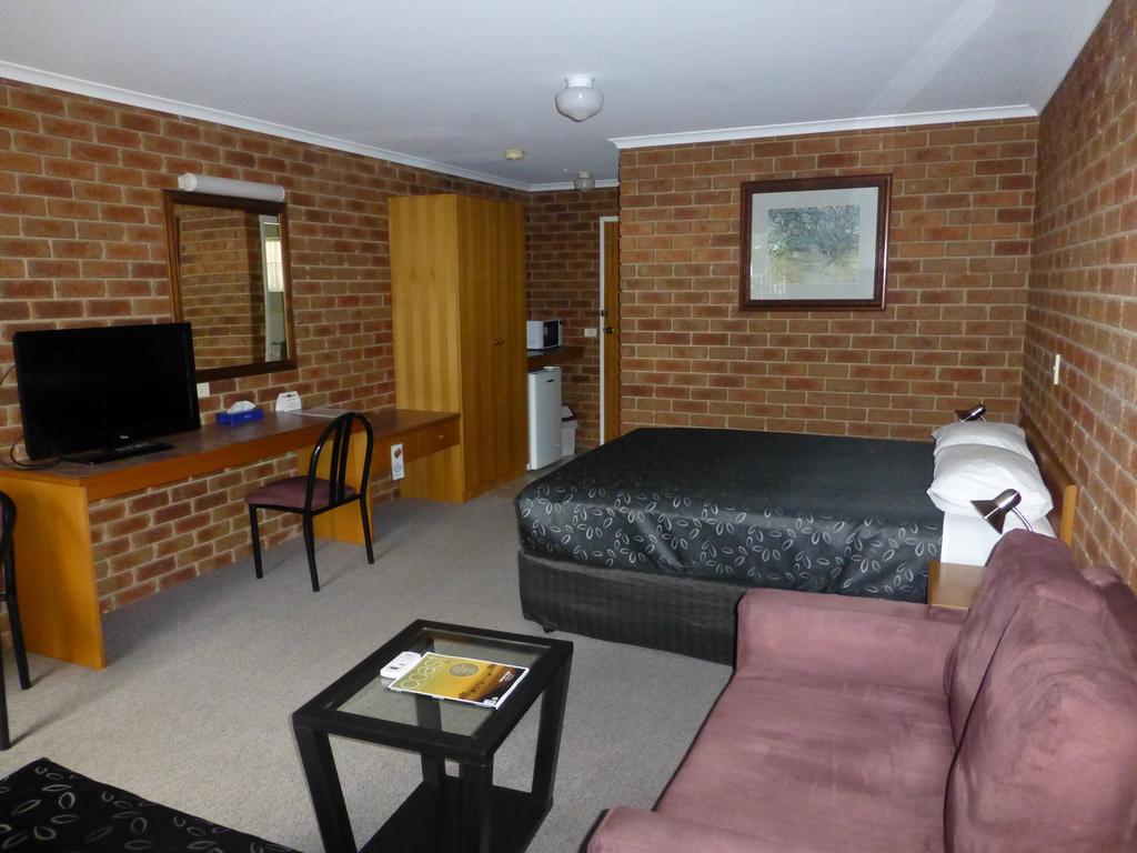 Inverloch Central Motor Inn ภายนอก รูปภาพ