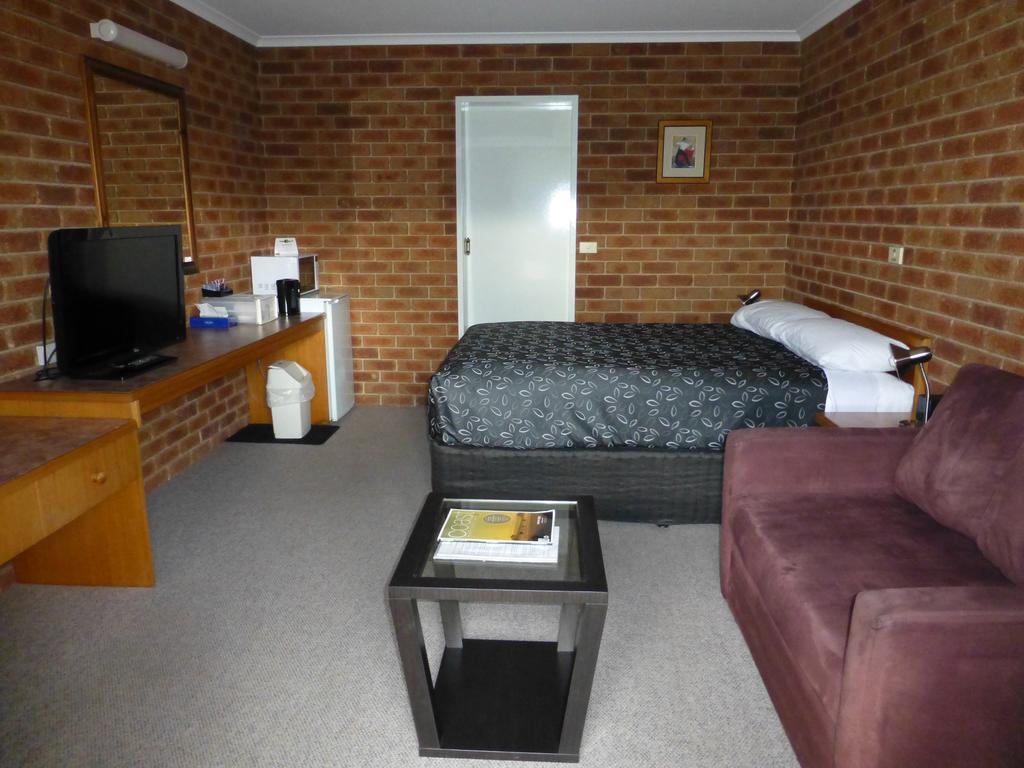 Inverloch Central Motor Inn ภายนอก รูปภาพ
